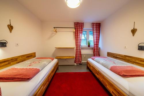 Postel nebo postele na pokoji v ubytování Renatas Ferienwohnung Wohnung David