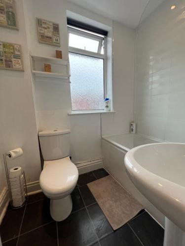 2025 Award Winner Liverpool Ivy House - 4 Bedrooms photo 51