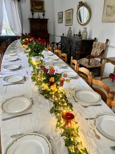 Gallery image of Grand gîte pour 28 personnes dans un château en Normandie in Beuzevillette