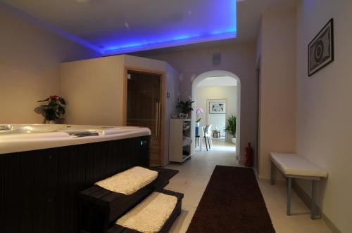 Koupelna v ubytování Luxury Apartment Spa "Marina"