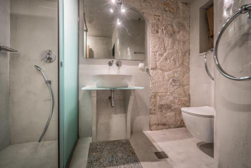 A bathroom at Extravagant Zante Villa Villa Harmonia Great Sea Views 4 Bedrooms Agios Nikolaos