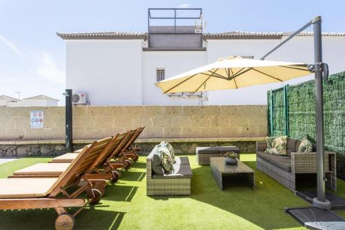 Villa Chloe Costa Adeje Tenerifesummervillas GIANT PRIVATE POOL 11 METERS LONG