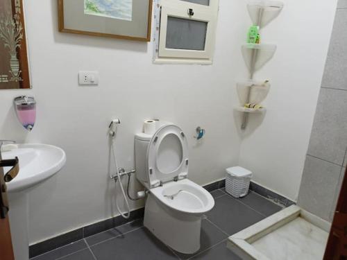 Fotografie z fotogalerie ubytování For Rent at Diar 2 Compound v destinaci Město 6. října