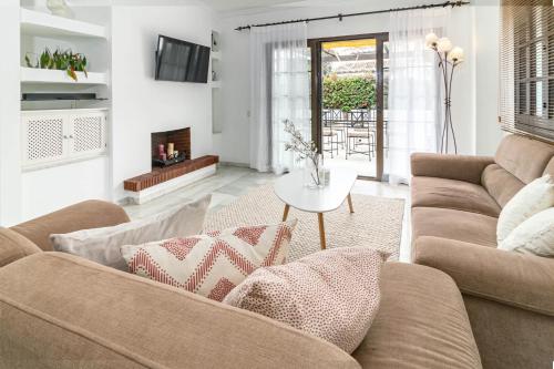 Stunning 2 bedroom Residence in Aldea Blanca