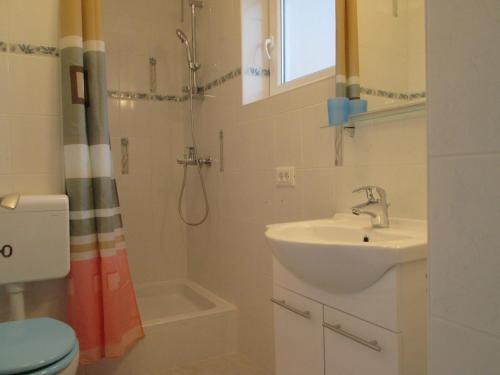 Koupelna v ubytování Apartment Ana