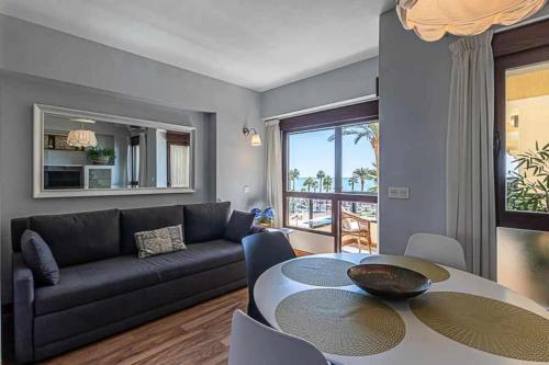 Encantador apartamento en primera línea de playa