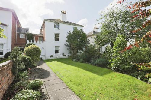 Charming 4-Bed Victorian Home in Historic Central Worcester