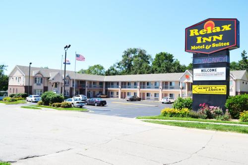 Gallery image of Relax Inn Motel and Suites Omaha in Omaha