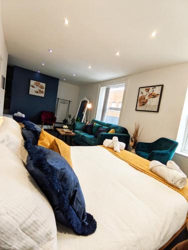 Letto o letti in una camera di A&A Luxury Stay Olive St - City Centre Premium Stays