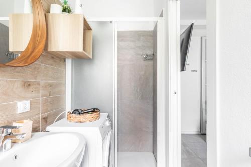 [Eden House SanSiro-Duomo] Netflix & Design
