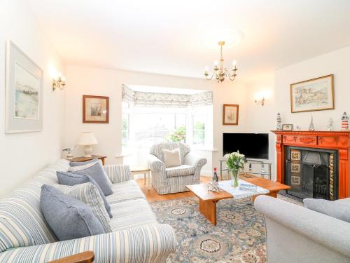 Marine Cottage – Photos 3