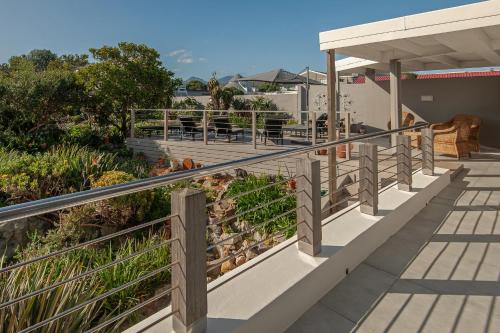 Balkón nebo terasa v ubytování Absolute Ocean Boutique Guesthouse