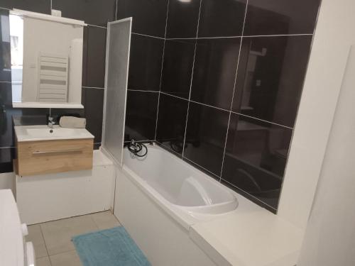 Ένα μπάνιο στο Charmant T2 proche Dunkerque