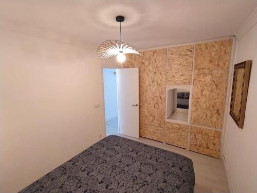 Postel nebo postele na pokoji v ubytování Design flat in central place nhere Yumbo