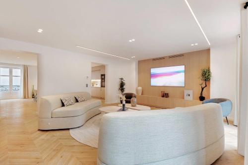 Incredible flat - 4 BR-10P - Matignon - Champs Elysées