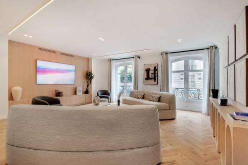 Incredible flat - 4 BR-10P - Matignon - Champs Elysées