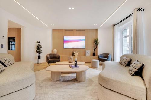 Incredible flat - 4 BR-10P - Matignon - Champs Elysées