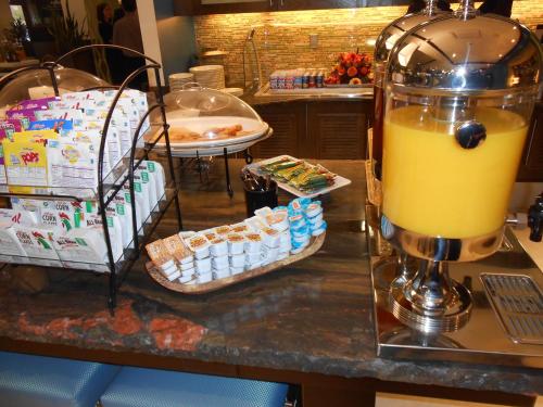 Jídlo v hotelu nebo okolí