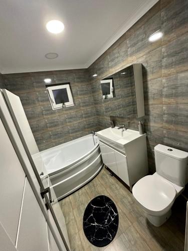 Bany a Apartament 2 Dormitoare