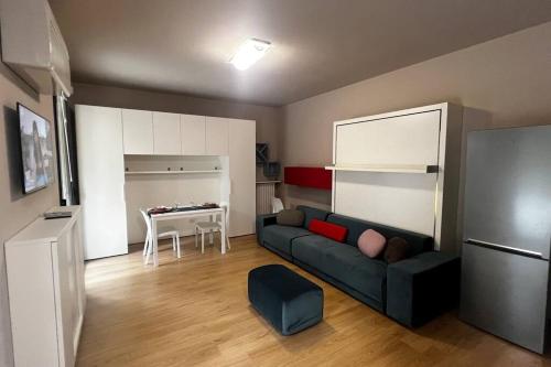 Urban House - Comfy Flat Navigli Milan Center