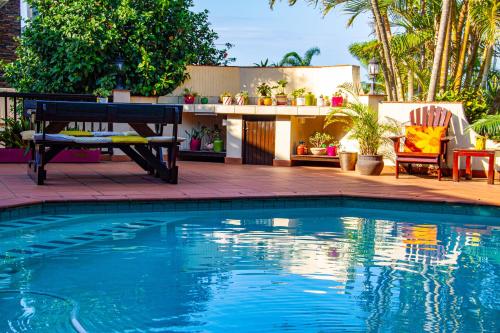 Kolam renang di atau dekat dengan La Loggia Bed and Breakfast