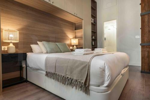 Eclectic & elegant apartment by REMS photo 20