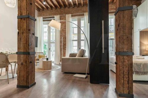 Eclectic & elegant apartment by REMS photo 17