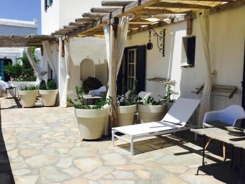 Gallery image of Studios & Suites Rania in Mikonos