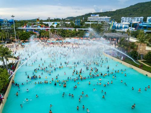 Bazén v ubytování Hyatt Regency Hainan Ocean Paradise Resort nebo v jeho okolí