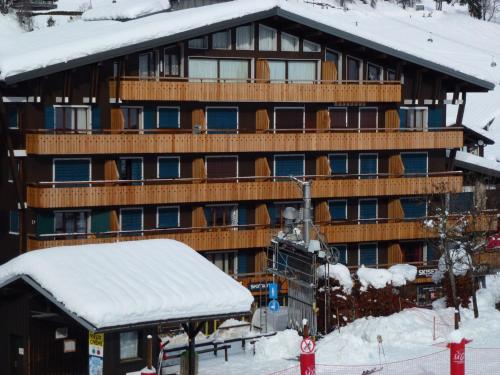 Appartement chaleureux, 1 chambre, centre Les Gets, proche pistes et commodités, balcon ensoleillé