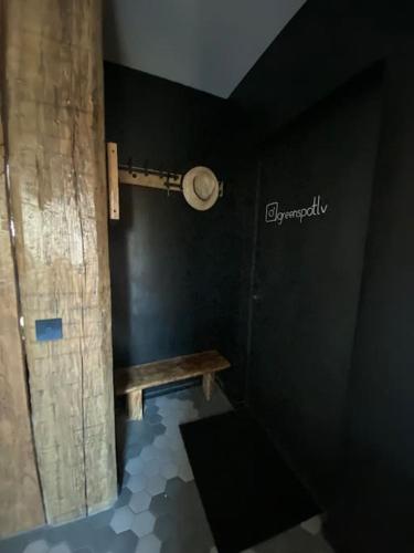 Vannituba majutusasutuses Greenspot - Loft with 2 bedrooms and free parking