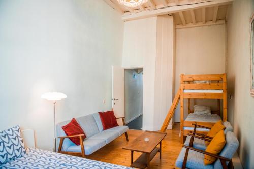 Posezení v ubytování Unieke woning in het historisch stadscentrum