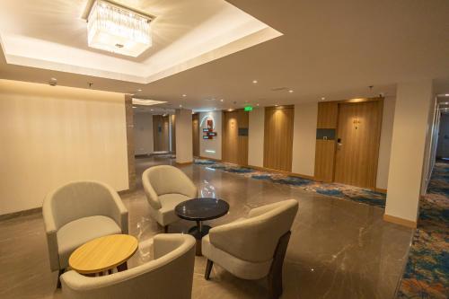 Posezení v ubytování Golden Tulip Bhopal