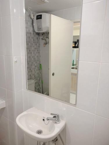 Φωτογραφία από το άλμπουμ του Apartemen Tokyo Riverside PIK 2 by Benchmark σε Τάνγκερανγκ