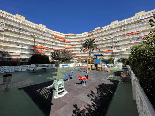 Torre Irta Family Complex LEK
