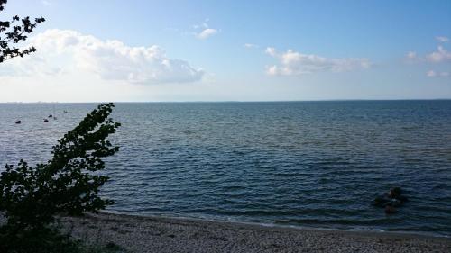 a view of a large body of water at Haus Katharina in Loissin