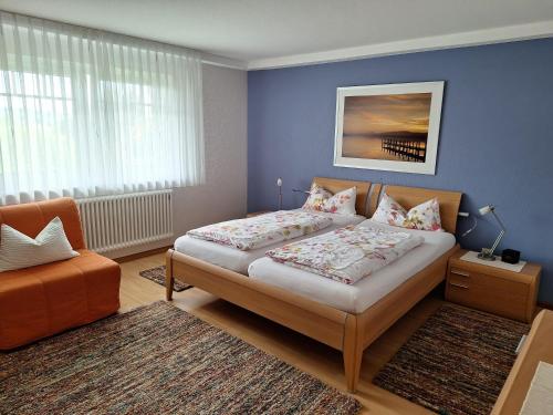 Postel nebo postele na pokoji v ubytování Ferienwohnung Moselhöhe