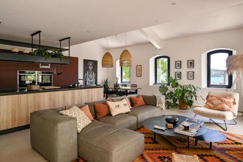 La plage et les commerces à pieds !