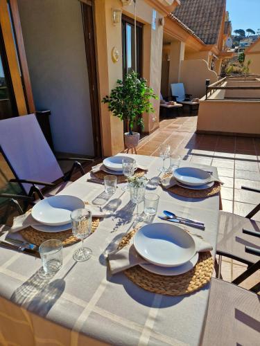 Penthouse Benalvistas Torregolf Seaview