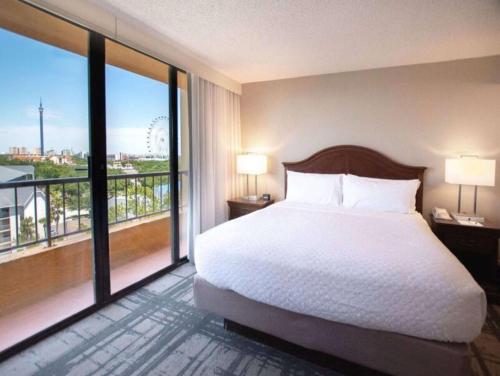 Embassy Suites by Hilton Orlando International Drive Convention Center Image