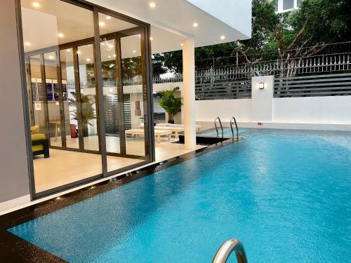 The swimming pool at or close to Villa near the Beach with 5bedroom VIP