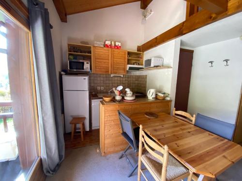 Photo de la galerie de l'établissement Appartement lumineux, 8 personnes, 3 chambres, 1 mezzanine - OR16, à Beaufort