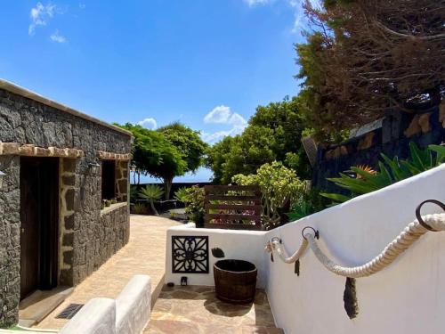 CASA TABOBO 1 by JK Lanzarote