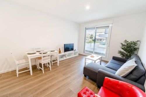 2BDR New Apartment with Pool