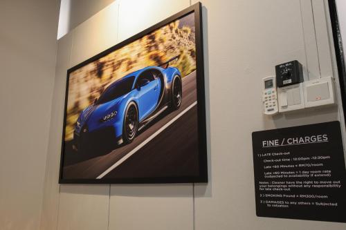 TV a/nebo společenská místnost v ubytování FAST FIVE At Gurney