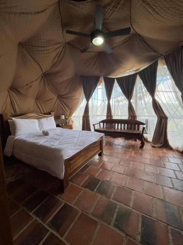 Gallery image of Hotel Pico Colorado in Aserrí