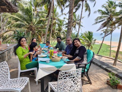 Karikkathi Beach House with two seafront rooms – Photos 4