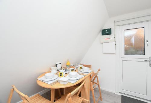 Φωτογραφία από το άλμπουμ του Chalet 47 By The Sea σε Kingsdown