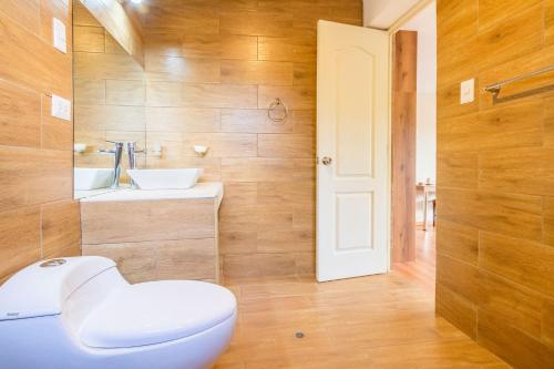 Bilik mandi di Valles Apartamentos Ecológicos VAE - Urubamba Cusco Perú