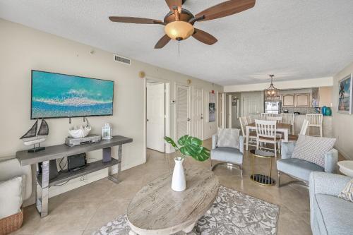 Pelican Beach Resort by Panhandle Getaways photo 33